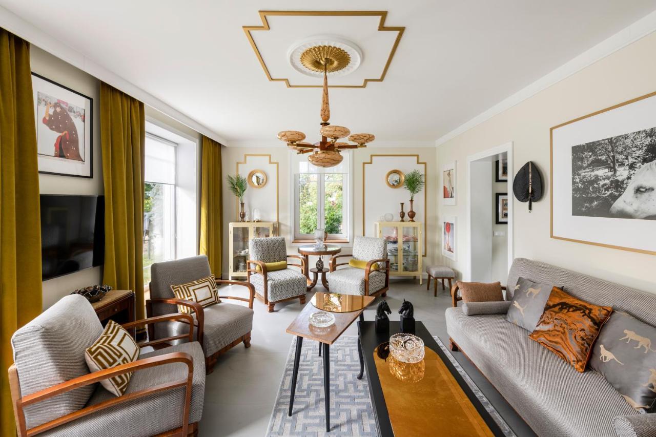 Suite With Private Bathroom At Three Bedroom Interwar Villa Grabyte With Daily Spaces To Share By Pine Forest On The Bank Of The River- 8Min By Car From Old Town Kaunas Eksteriør bilde